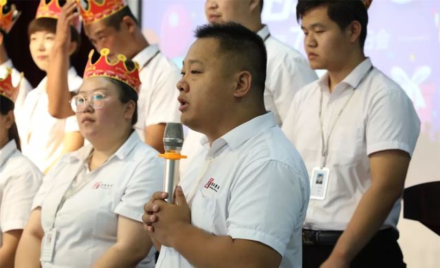 集團(tuán)運(yùn)營副總裁趙明華 集團(tuán)運(yùn)營副總裁趙明華