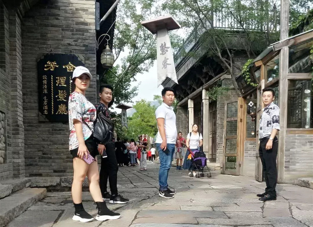 乾港集團(tuán)商務(wù)部優(yōu)秀經(jīng)理人旅游活動(dòng) 乾港集團(tuán)商務(wù)部優(yōu)秀經(jīng)理人旅游活動(dòng)